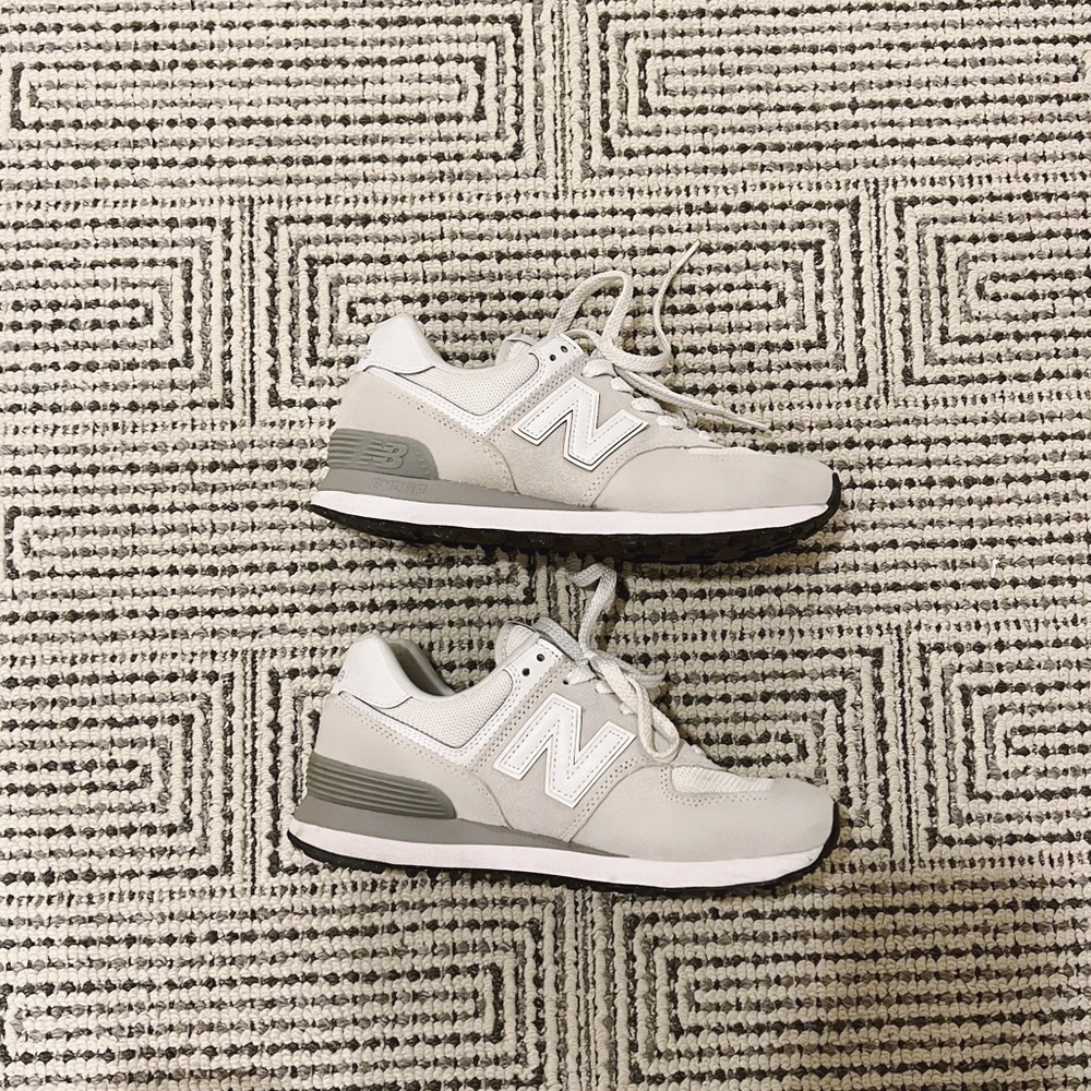 🤍New Balance 574